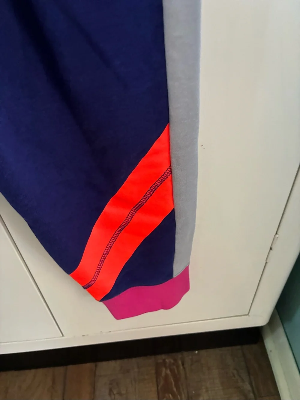 Nike Colorblock sz S Sweatpants in White, Purple, Pink & Green euc